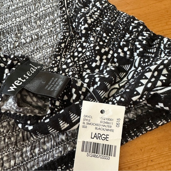 NWT Wet Seal halter top black white women L - Picture 5 of 6